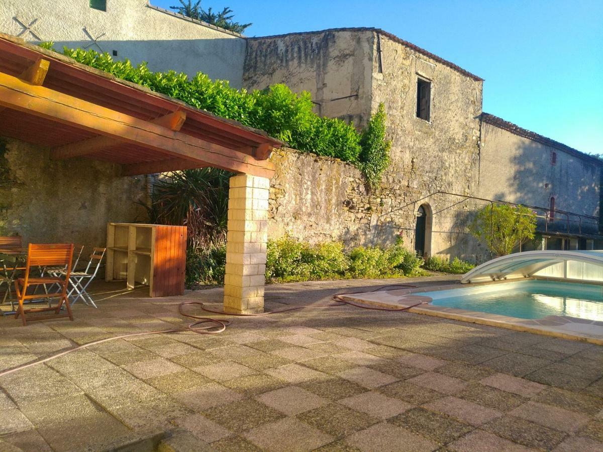 Villa Gres Vaillant Saint-Polycarpe Exterior foto